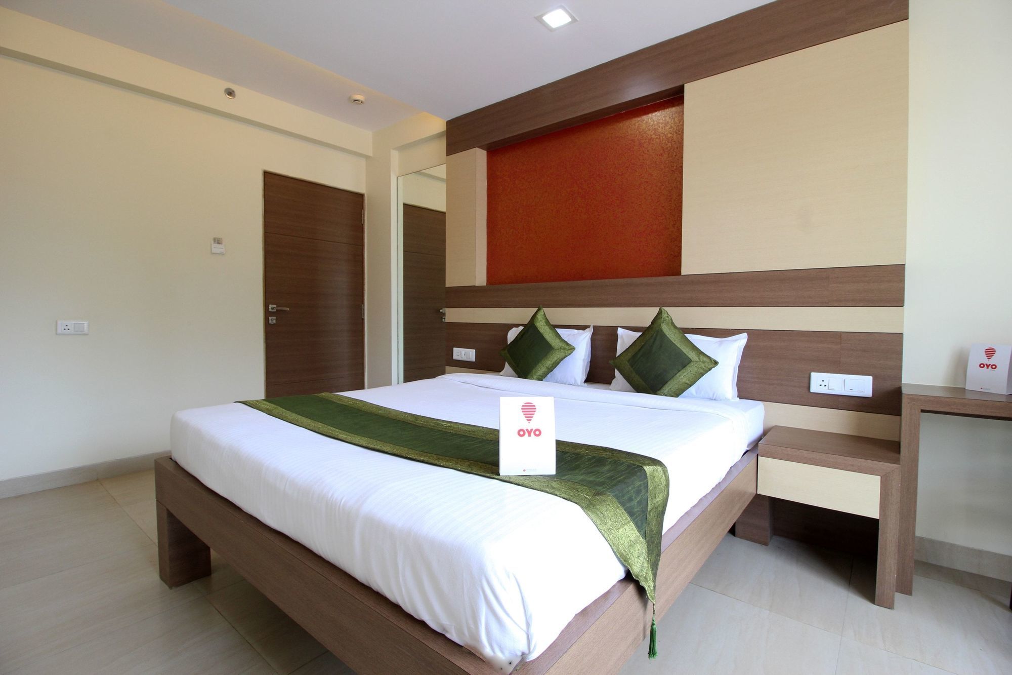 โอโย 4733 โฮเต็ล อีฟ Hotel บังกาลอร์ ภายนอก รูปภาพ